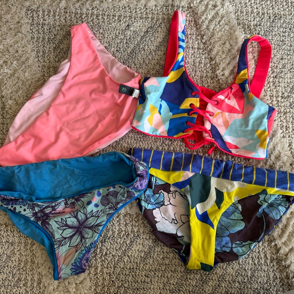 Mix and match Maaji reversible girl’s bathing suits! Size medium